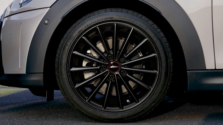 Трехдверный MINI хэтч - 17 "JCW Multi Spoke - Black Matt