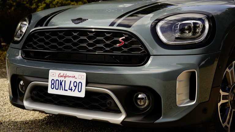Новый MINI Countryman – решетка – бампер 